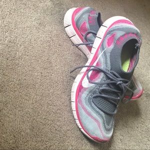 Nike Free Flyknits